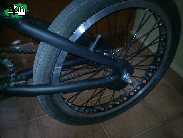 rueda mal armada