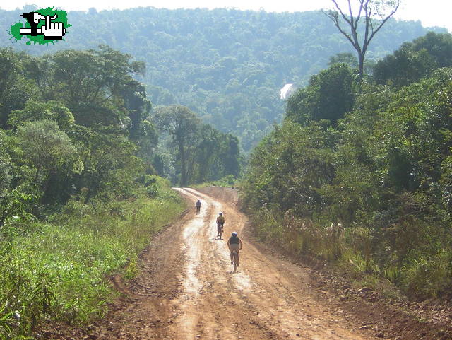 SALTOS DEL MOCONA Y RESERVA DE BIOSFERA YABOTI . Misiones.