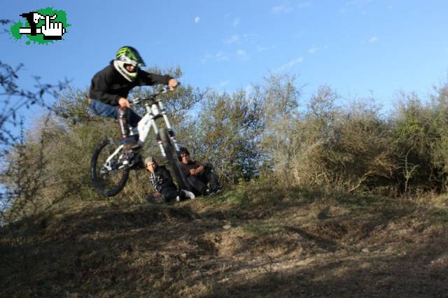 Victoria DH , Ése es mi hermano!