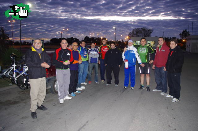 AGUILAS PEDALERAS: RUMBO A LAS ISLAS