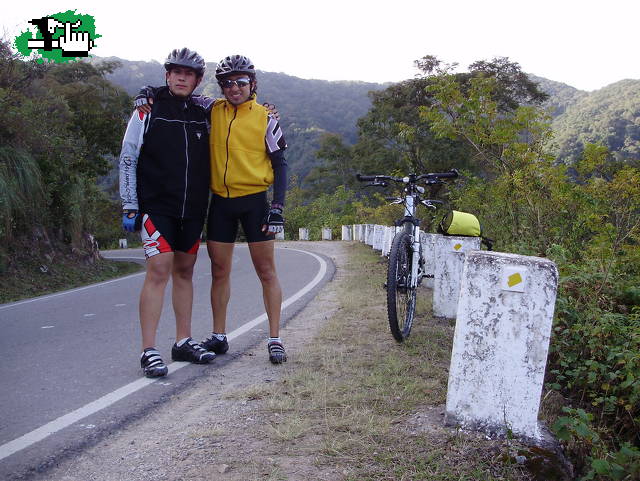 Salta-San Antonio (Jujuy)-Salta, por el camino de cornisa (140 Km recorridos)