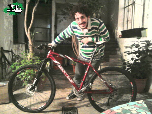Germancito con cuadro nuevo!