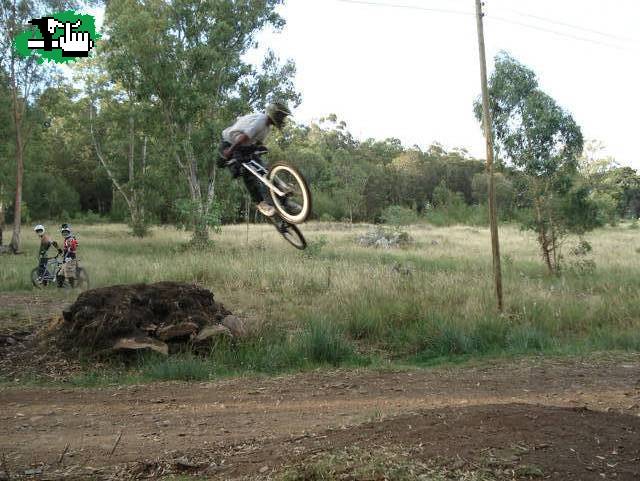 saltando un rato