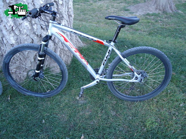 mi bike fuji nevada 3.0