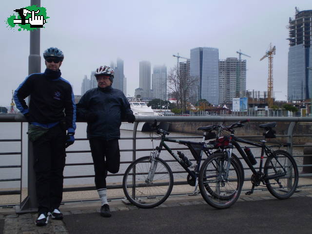 LOS TRES CHIFLADOS DE PEDAL: SALIDA DE DOMINGO