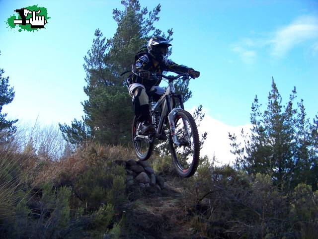 dh esquel
