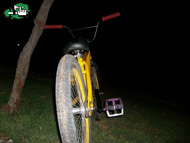la bike va tomando color 
