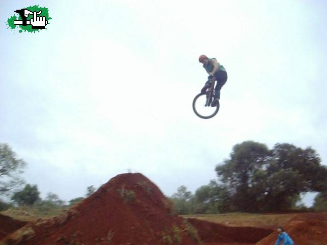aeroclub dirt jump