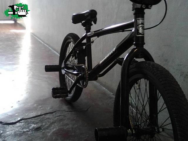 bmx896