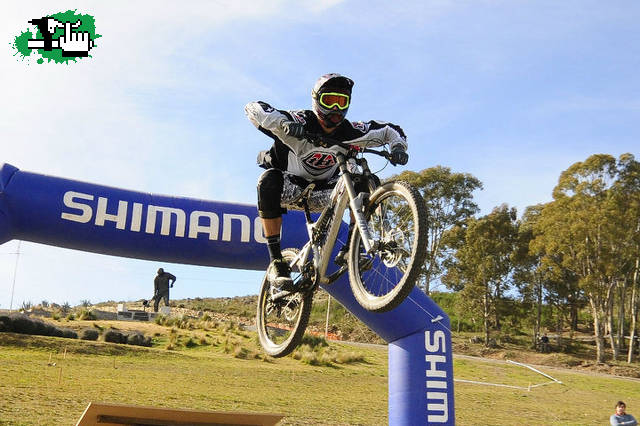 3 ROUND OPEN SHIMANO TANDIL