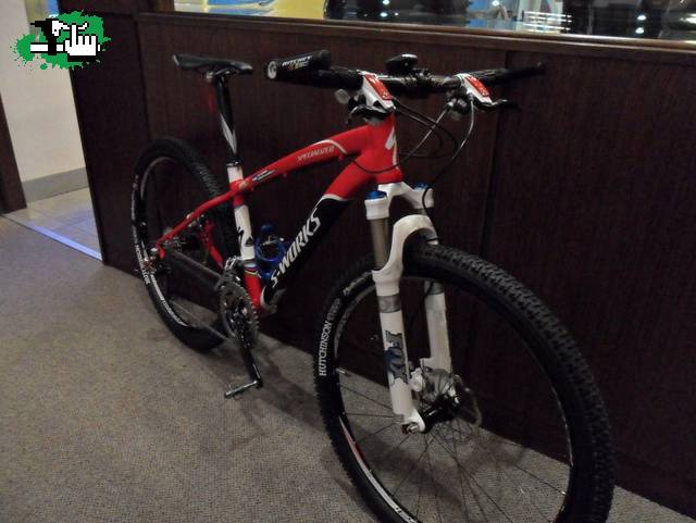 Specialized con Fox y Magura