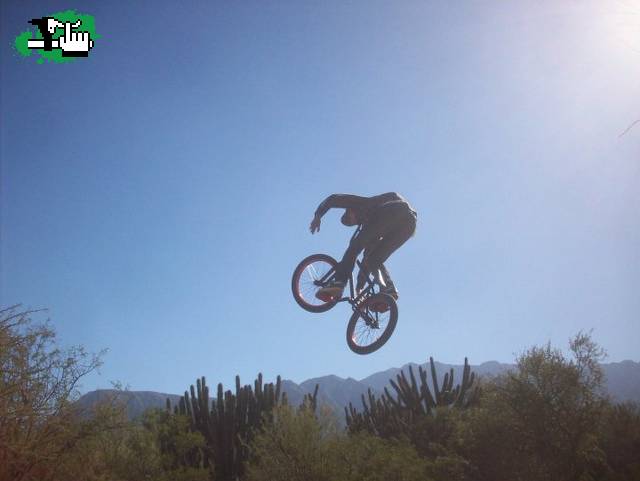 360º no hand