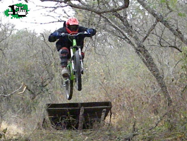 Salto en circuito la merce(Cata)