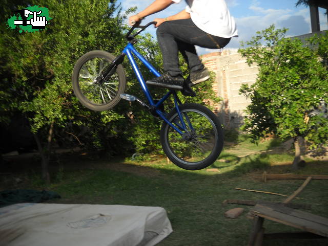 180º Barspin