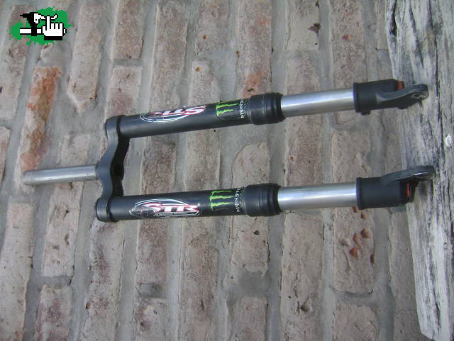 No complicado Adivinar Toro suspencion barras invertidas de 120 mm usada en Venta - BTT