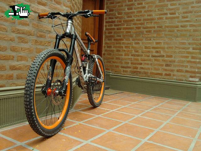 nueva bike