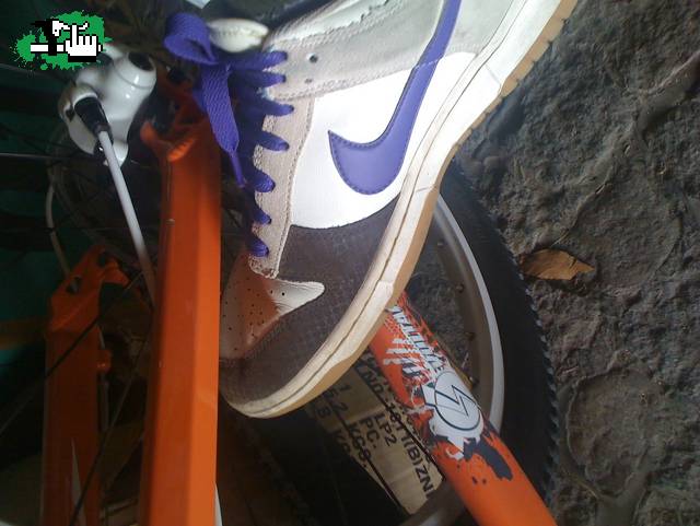 Zapas!