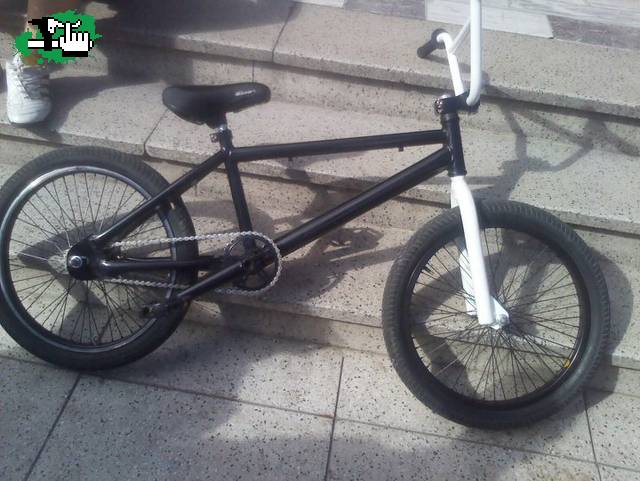 bmx896