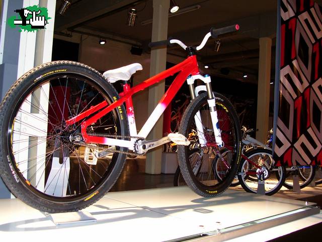 Mi bike en la presentacion Zenith 2011