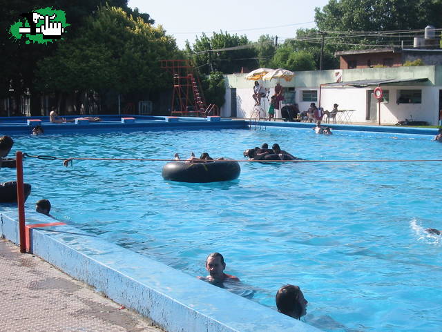 Pedaleo y Pileta