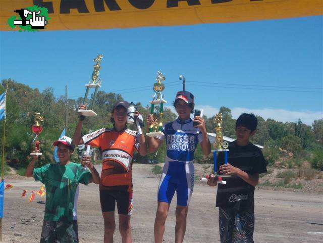 carrera en el lago pellegrini.