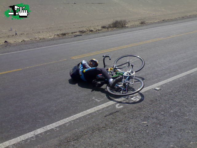 se rie de los golpes plop......xD...!!