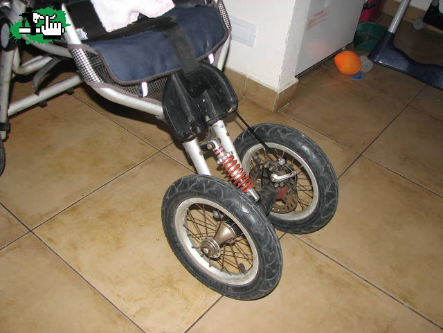 El cochecito de mi sobrina con Freno a Disco