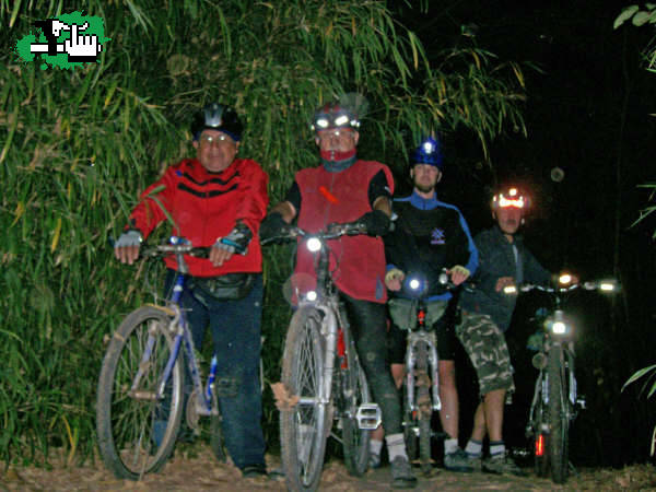 Los 3 chi; nocturna