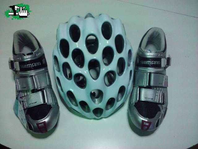 CASCO Y ZAPATILLAS NUEVASSS