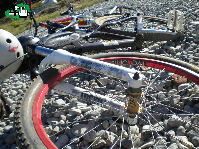 tomando sol en el huapi ;)