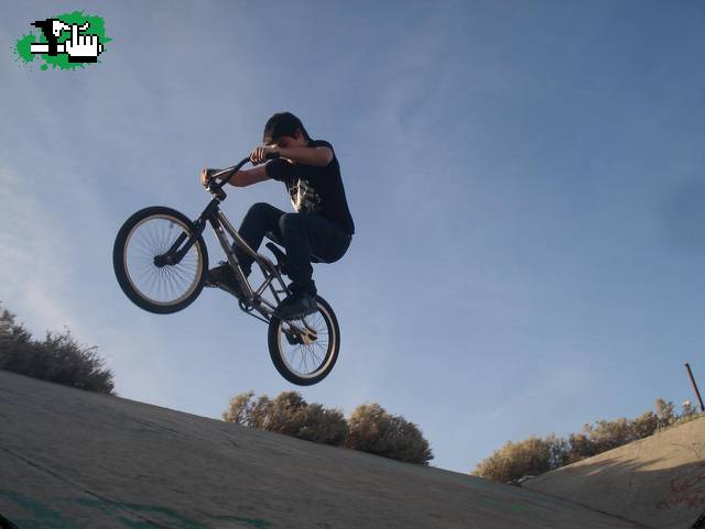 volando :B