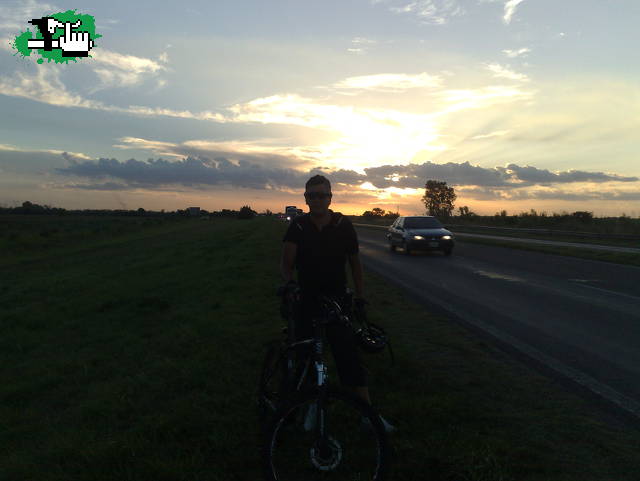 Apenitas pasado el segundo puente ya en entre rios al atardecer