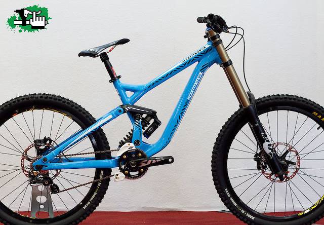 Commencal Supreme DH 2011.