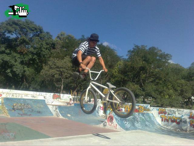 ANDANDO! ·