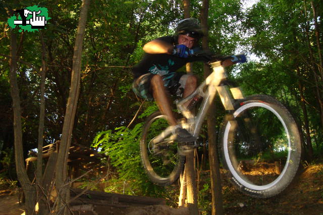 1º VIDEO DEL UNI BIKE PARK