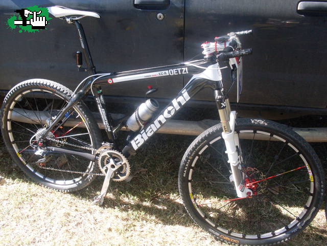 BIANCHI OETZI CARBON 