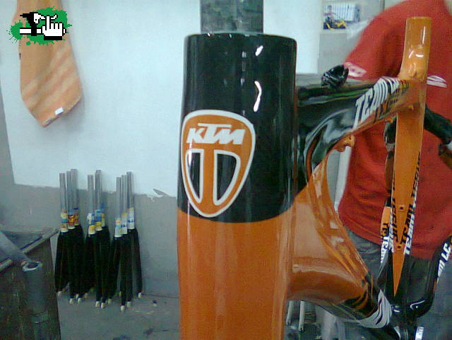 KTM LC TEAM ISUUE 2011
