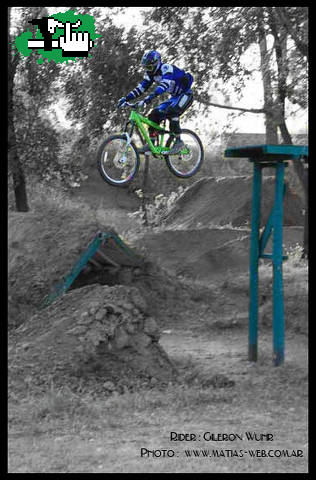 Gileron en el viejo cortado del BikePark