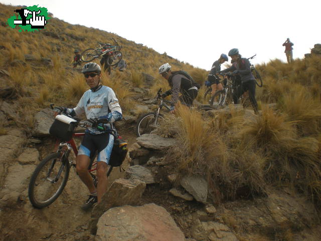 DOBLE CRUCE DE LAS SIERRAS DE LOS COMECHINGONES. (San Luis y C&oacute;rdoba) 