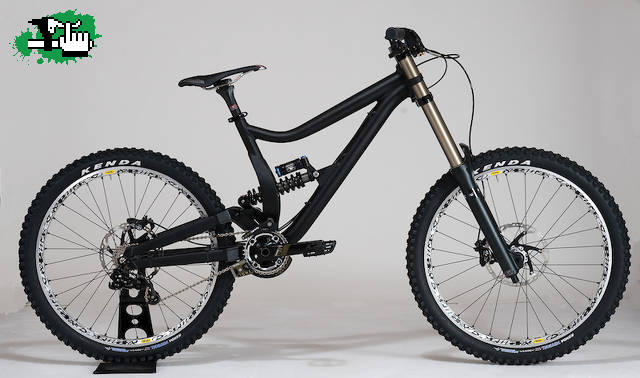 Diamondback's Prototype DH Race Bike 