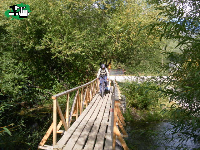Por Lago Puelo, esta vez le toco llevarlo a ella