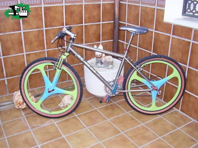 RETRO BIKE