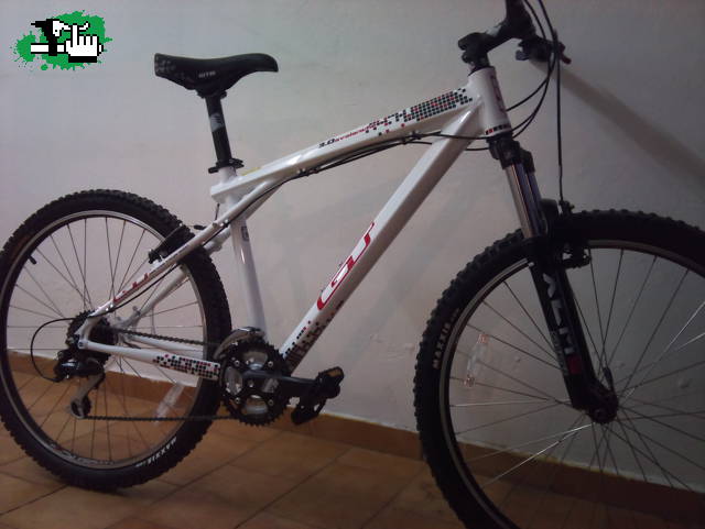Avalanche 3.0 V-brake 2011