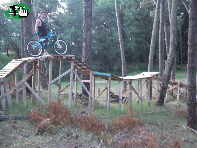 puente 2 del circuito Team Urban Freeride Pinamar... 