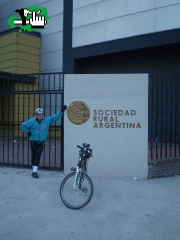 Los 3 chiflados del Pedal:Patron de Estancia???