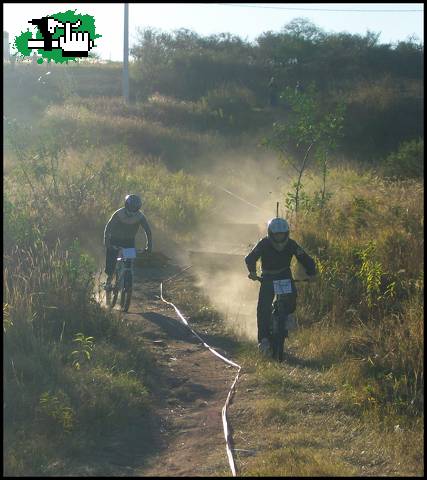 Dual en la bajada! (: