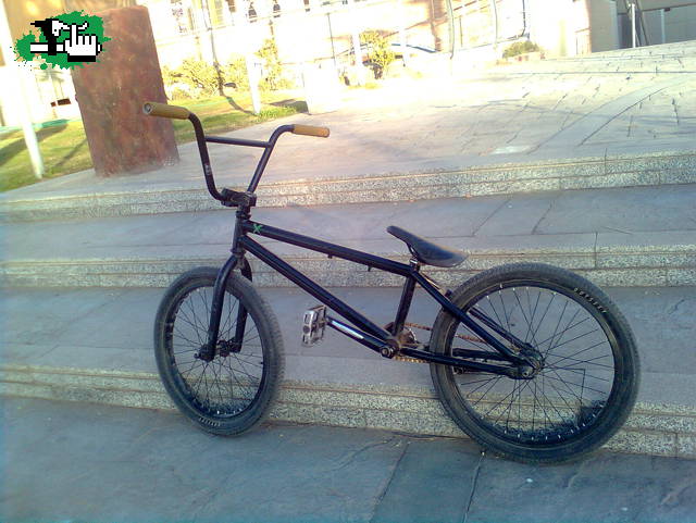 La bike y una de bars..! :)