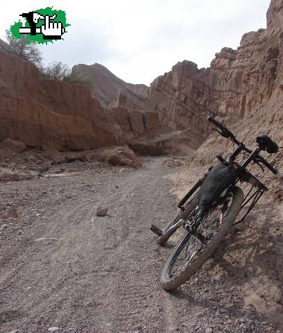 Pedaleando en la Reserva Paisajística Loma de las Tapias