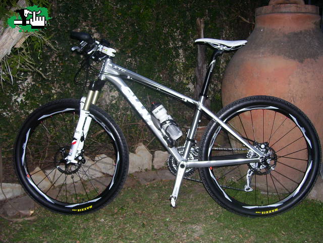 Ahora la gitanilla con frenos XT