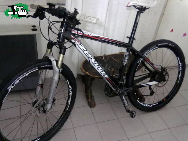 CROSSERAA CON PHYTON...